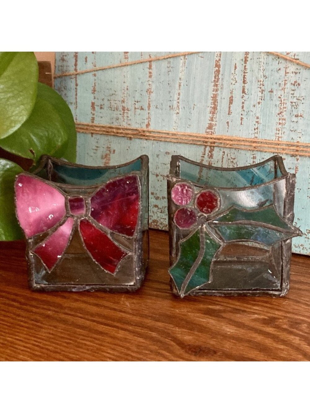 VTG Holly &Pink Bow Handmade Leaded Stained Glass Christmas Candle Holders Set